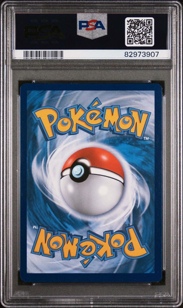 MCharizard 101/108 Evolutions PSA 9